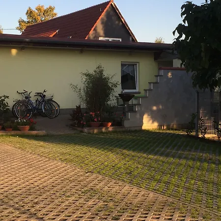 Gaestezimmer Lindhardt Penzion Kitzscher